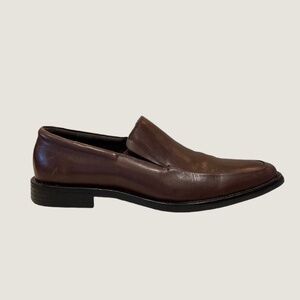 Banana Republic Slip On Dress Shoe/Loafer in Brown Leather, Size 8M
